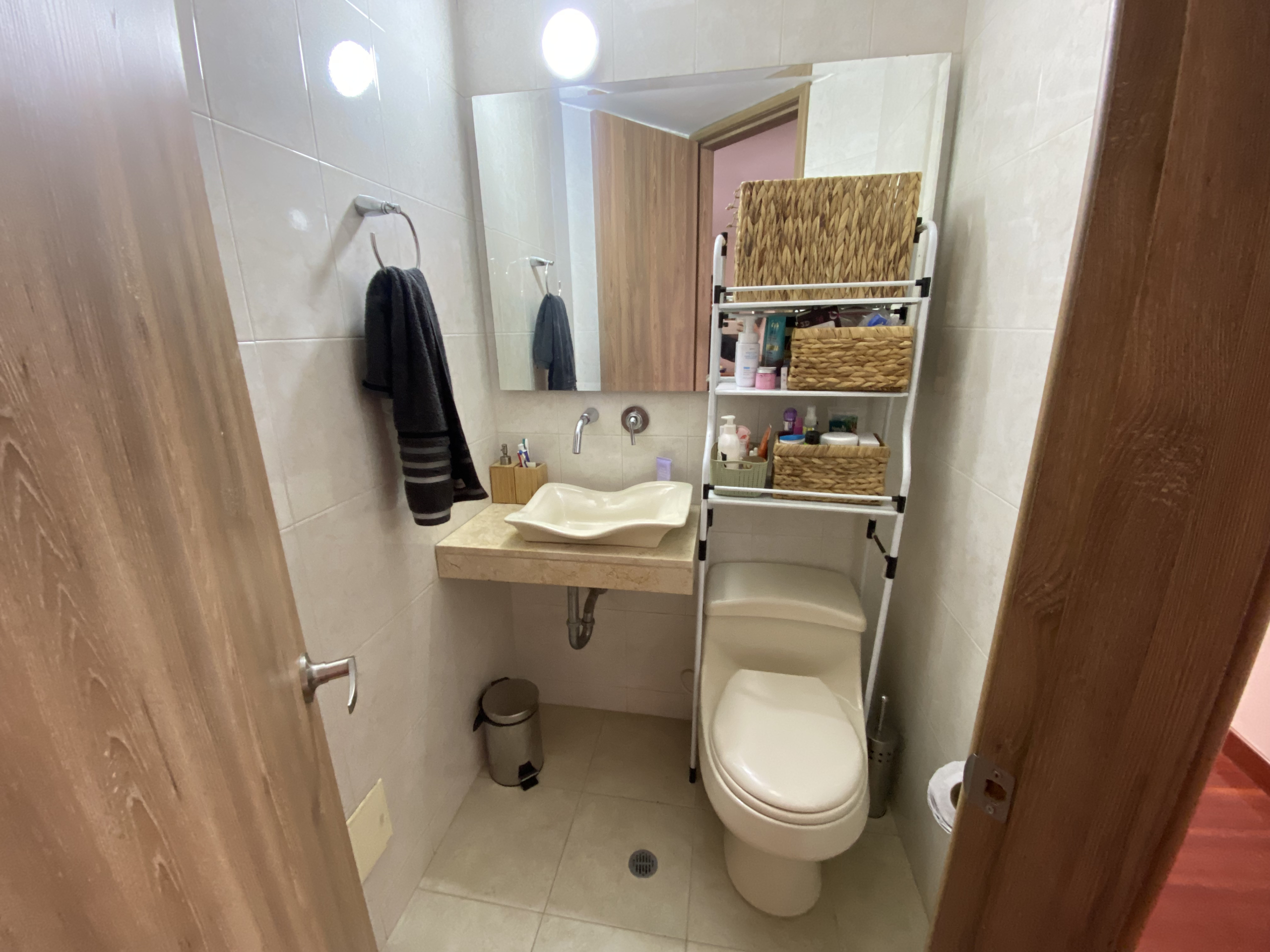 16C8EECA-9B0E-46C0-950F-700AF3B30C53