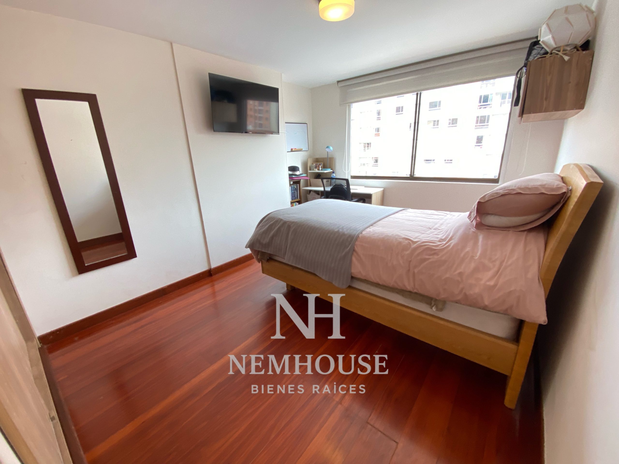 CB10DB60-ADAB-4303-92A2-97A00843FF7C