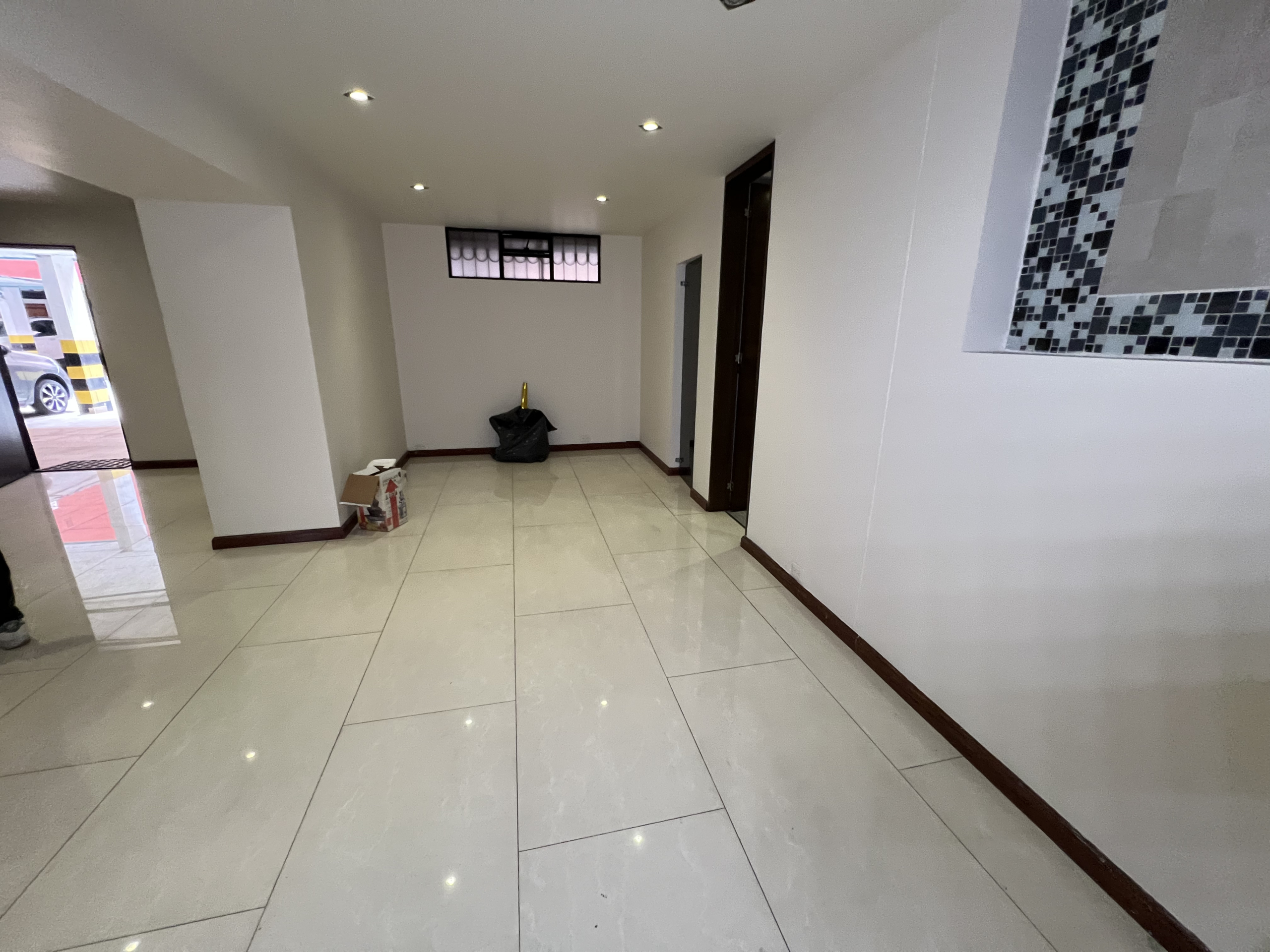 07F2DB55-86AF-4784-8C50-95B1A84AF2A0