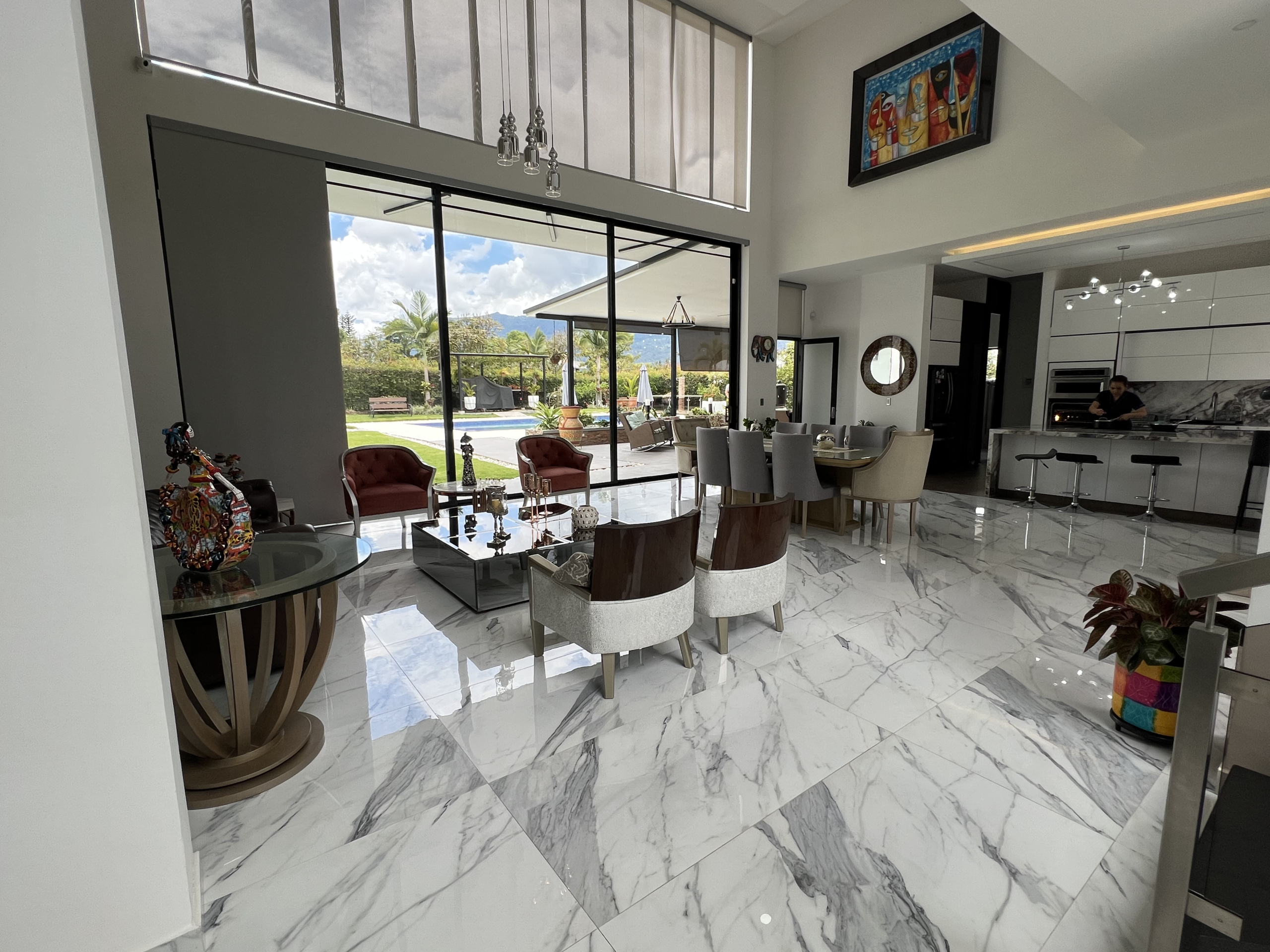 2FD10570-8427-4A31-8501-77CF193D3CB1