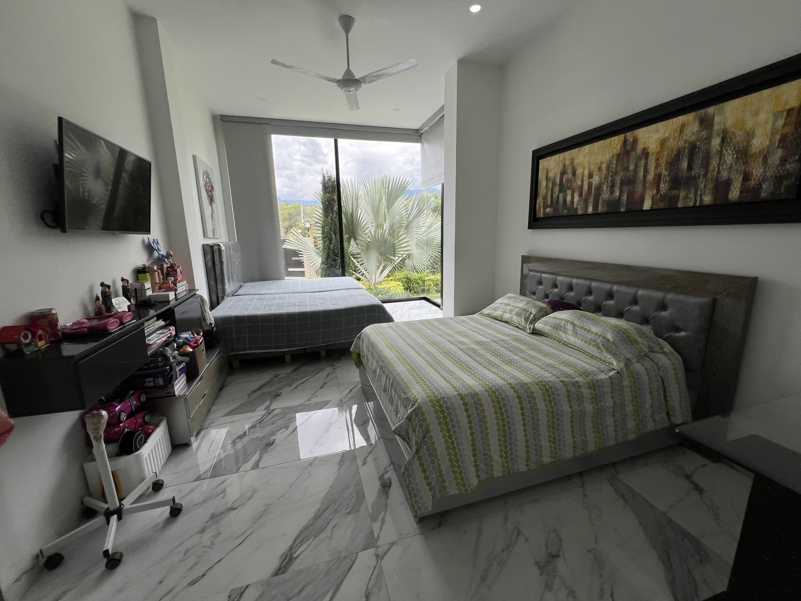 3578B139-C481-46AE-9613-6452524AFEBD