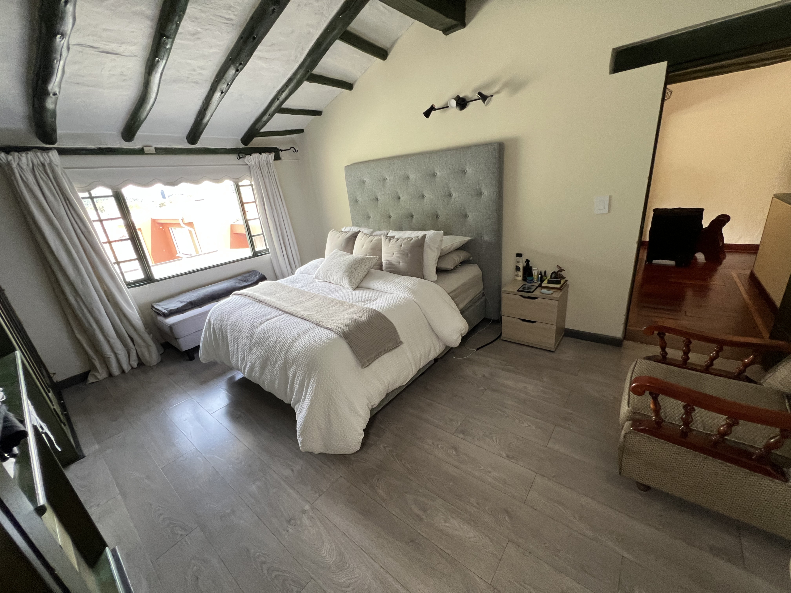 3ED88DDC-B517-420B-9D88-93DB96F15551