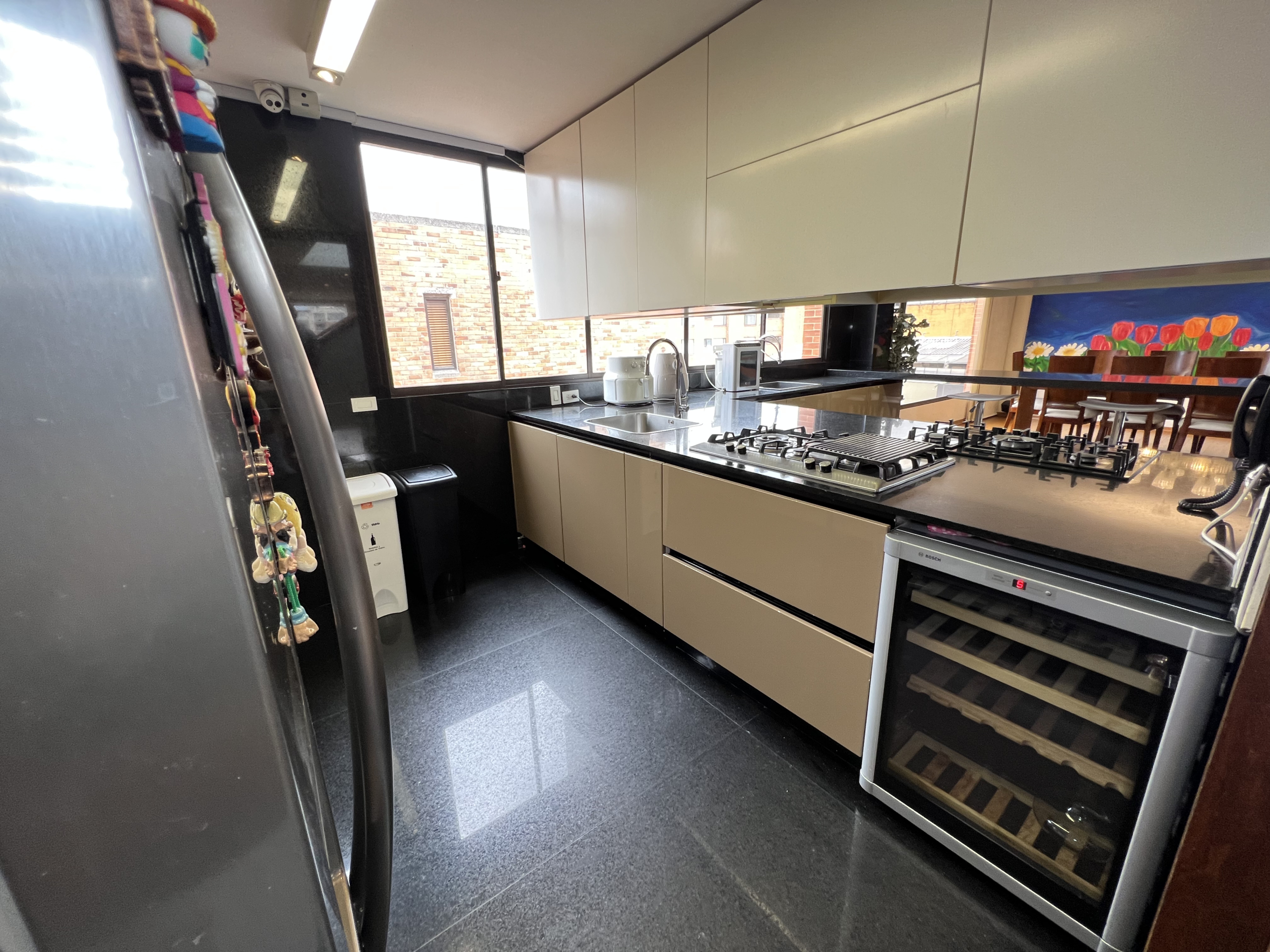 50FE4815-10D5-45DA-882A-E19E9870A087