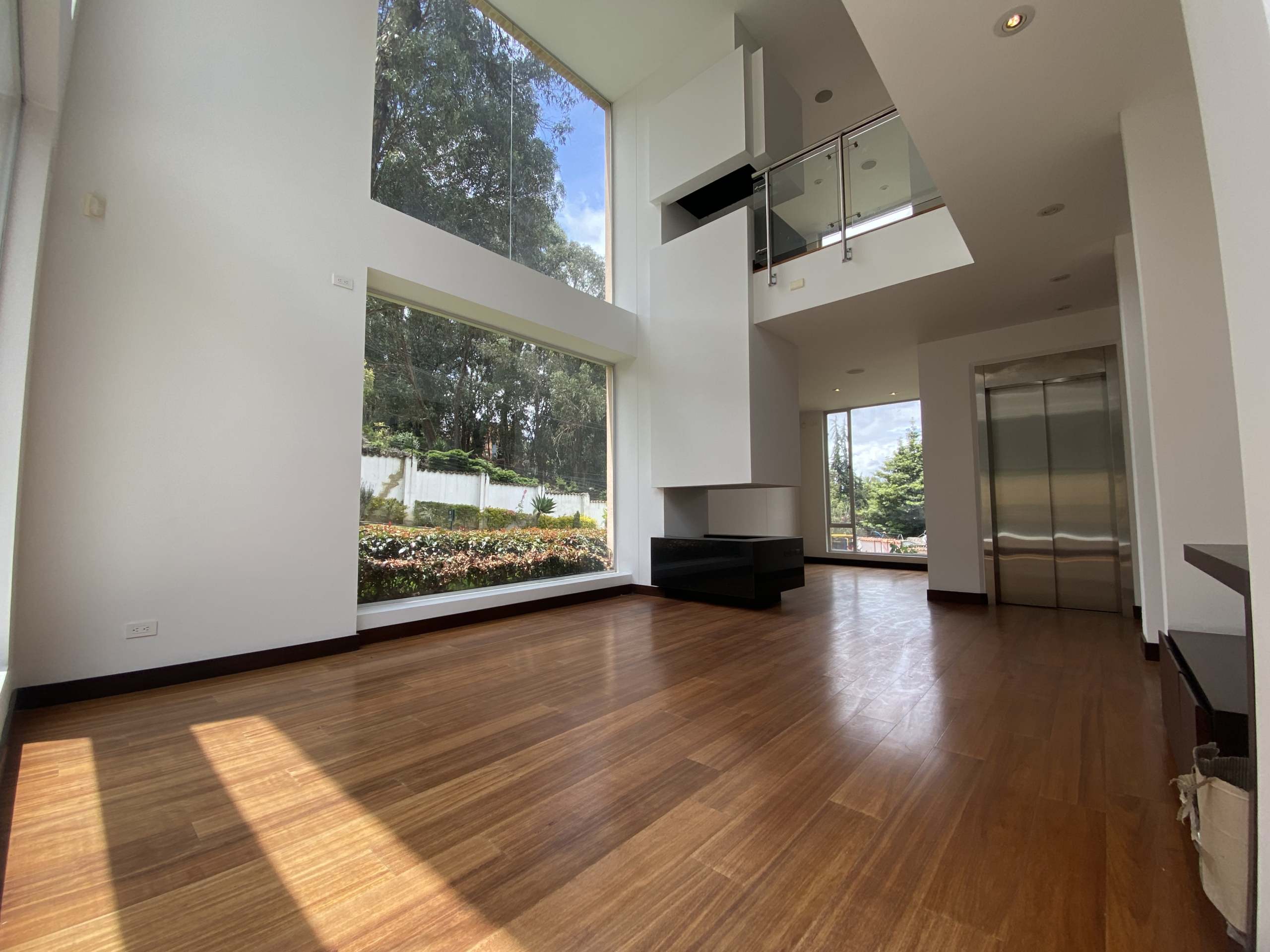 529AC12B-D20F-4E0B-BC26-725F53074052