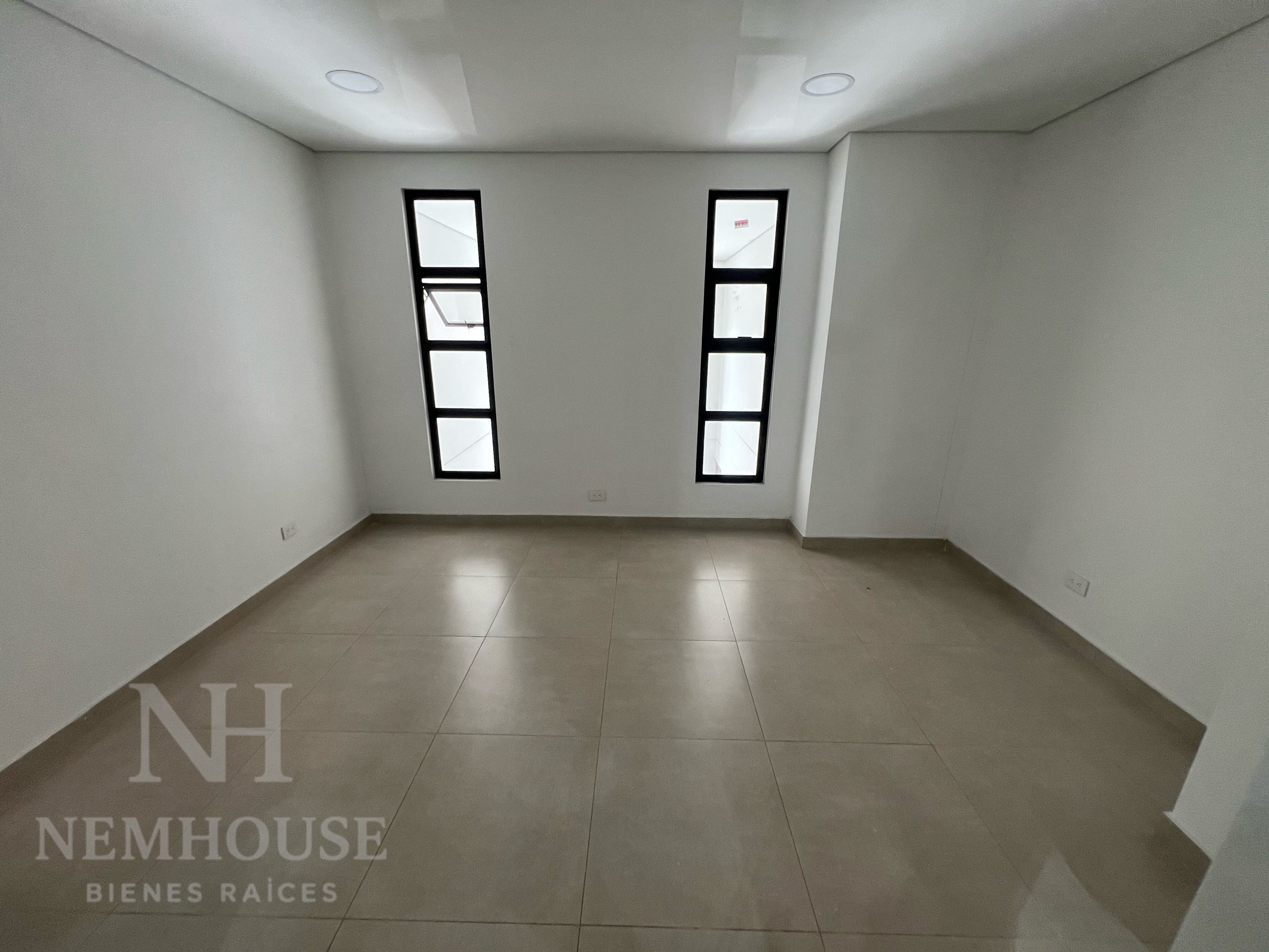 5387EF5B-D18F-430A-8A77-9AB83CB1CAB1