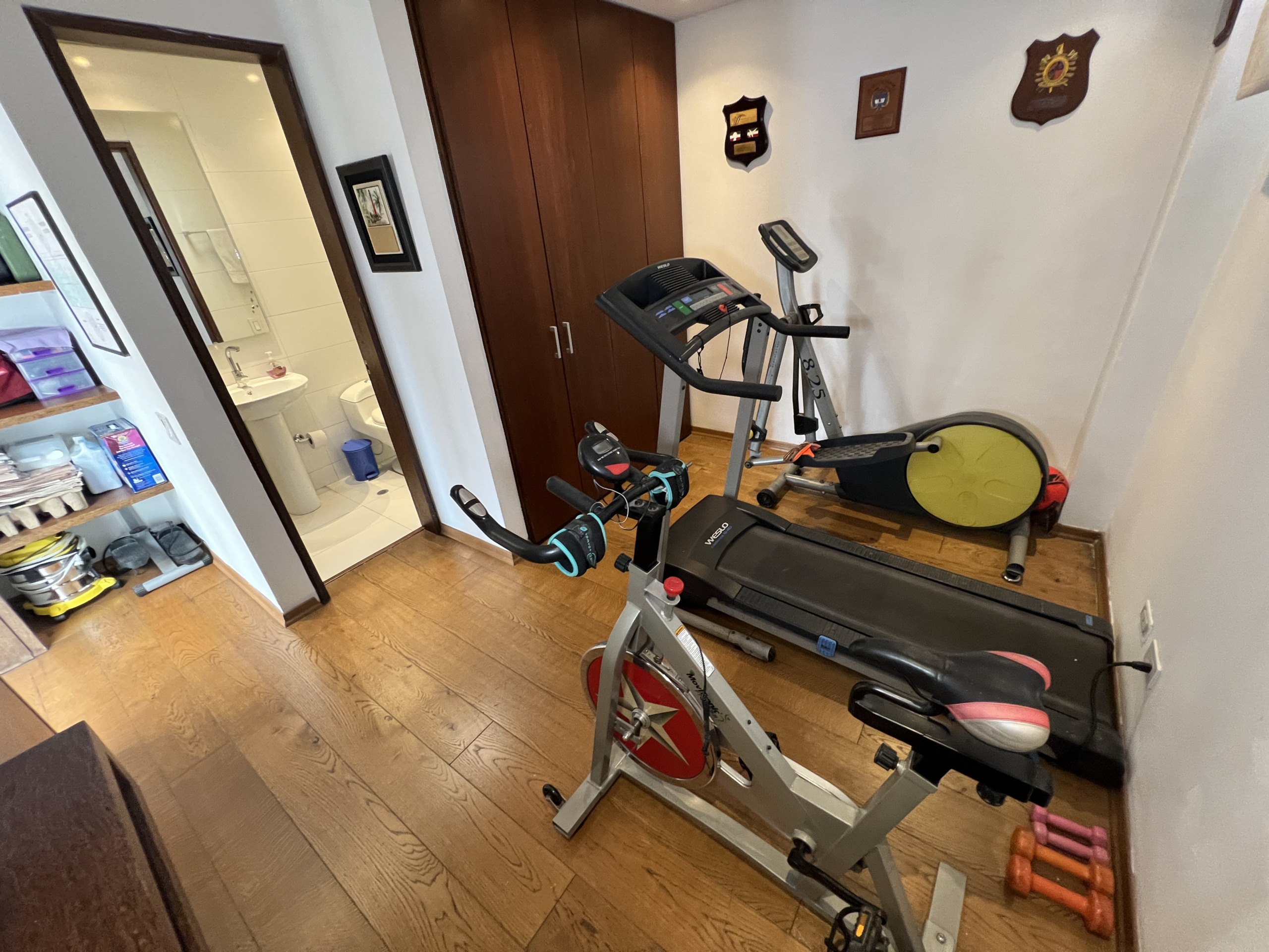 542ABD66-C269-48D8-A828-F60CDF637BE6