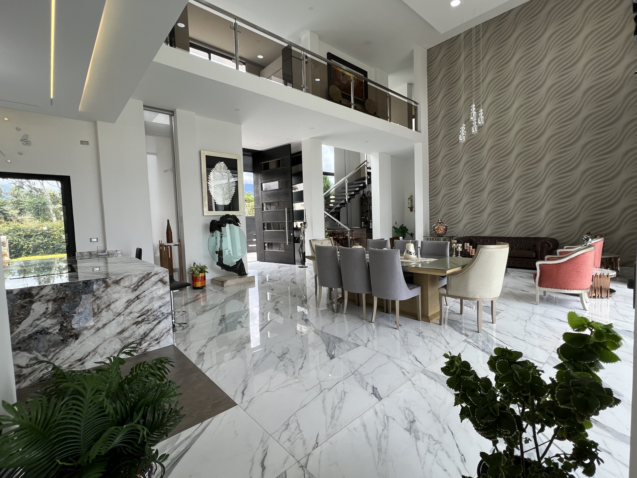 6E147F90-F1CF-4793-B0E0-BD346757EE30