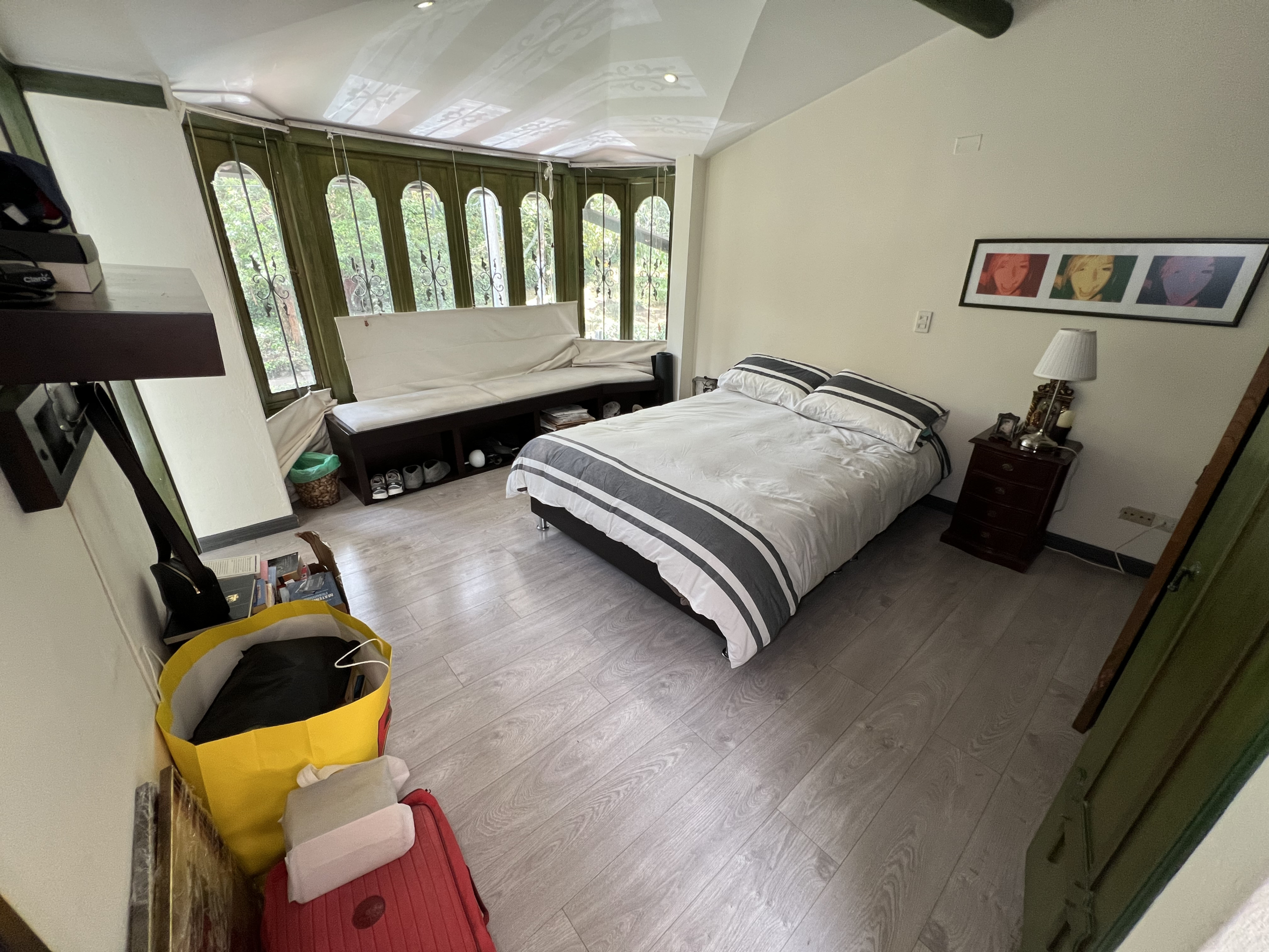 9389D765-35A8-4D66-B122-D6BFEB7DD964