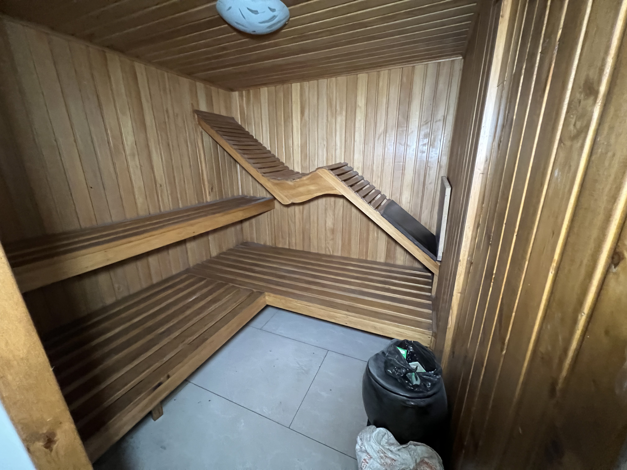 939E9236-98D8-4E34-8FB4-12C99C85E14F