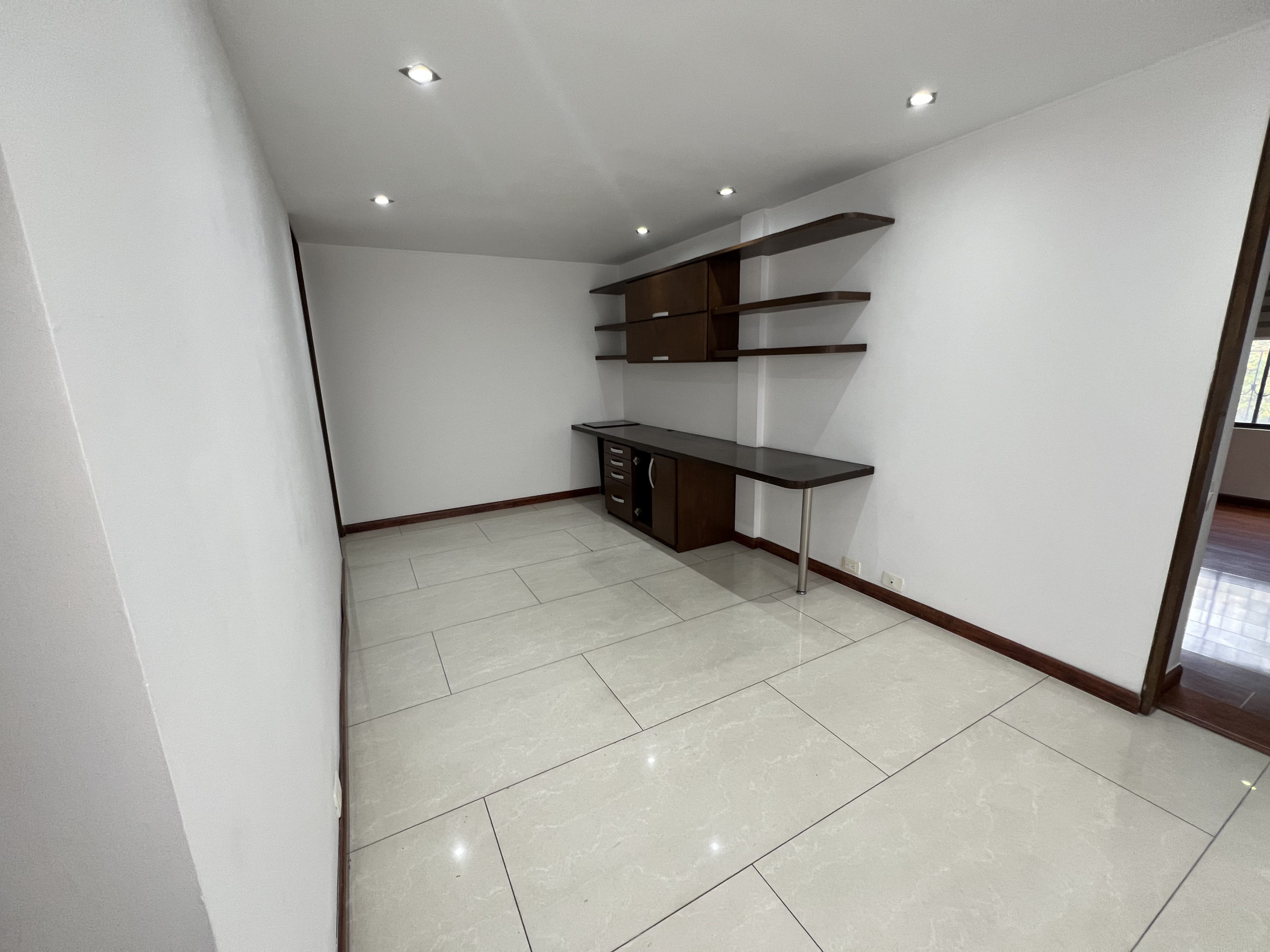 99B5C423-5BCD-46D7-B164-1DDEBC83BC75