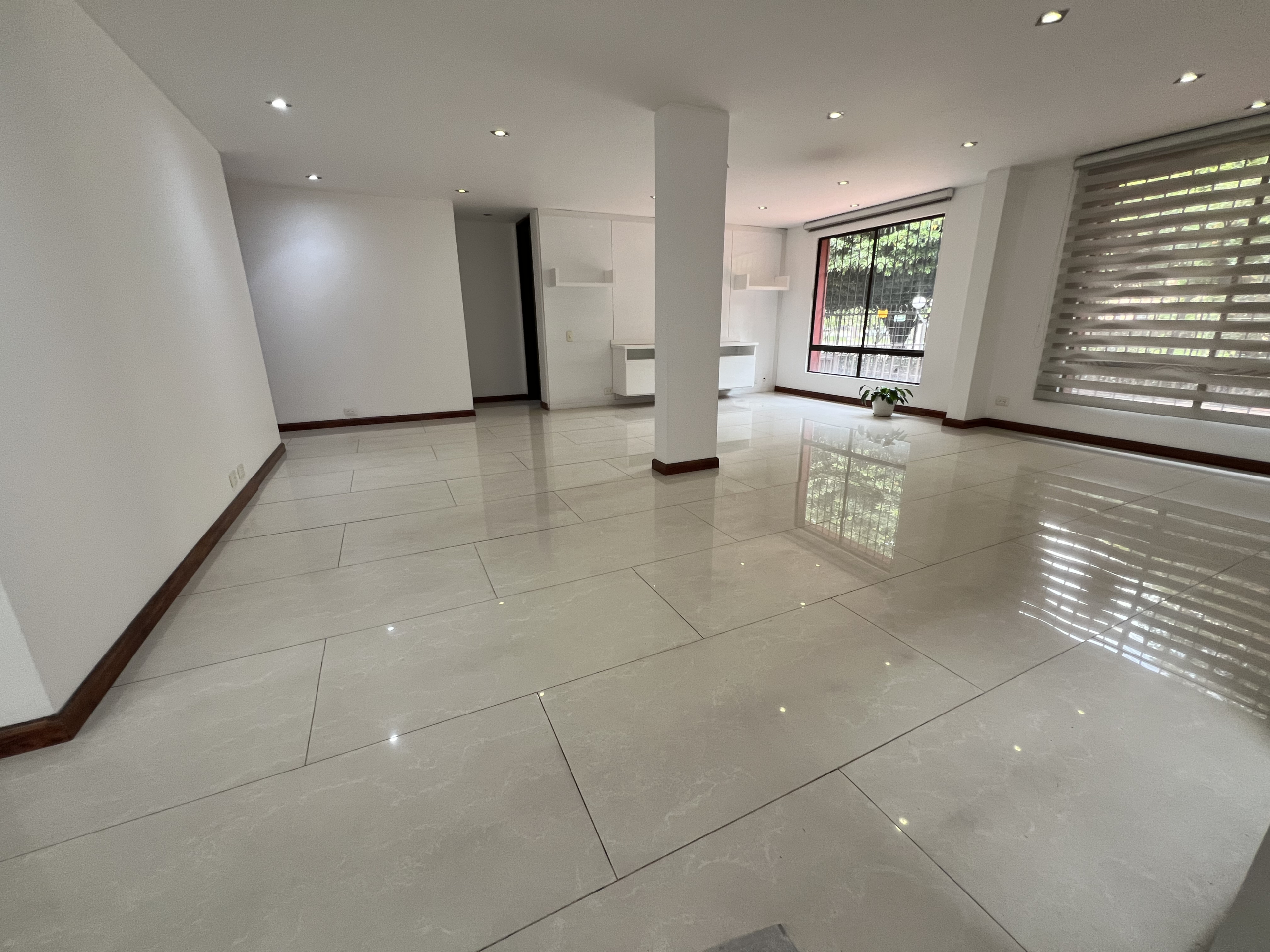 A4471D7A-C7B6-42C6-91C1-B2F4130B9141