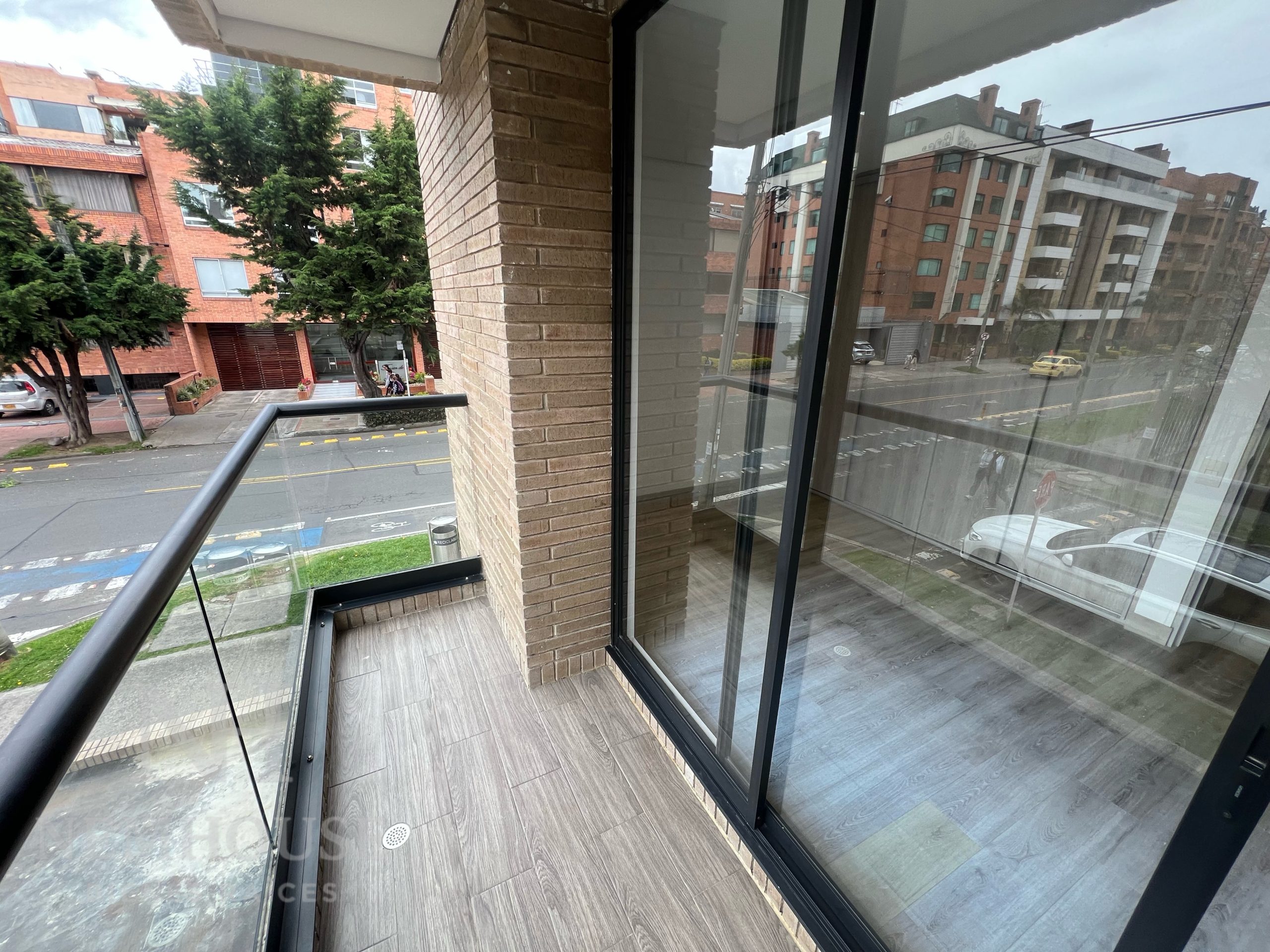 AD1AE9B0-000C-4A89-ADC0-384AC97991F3