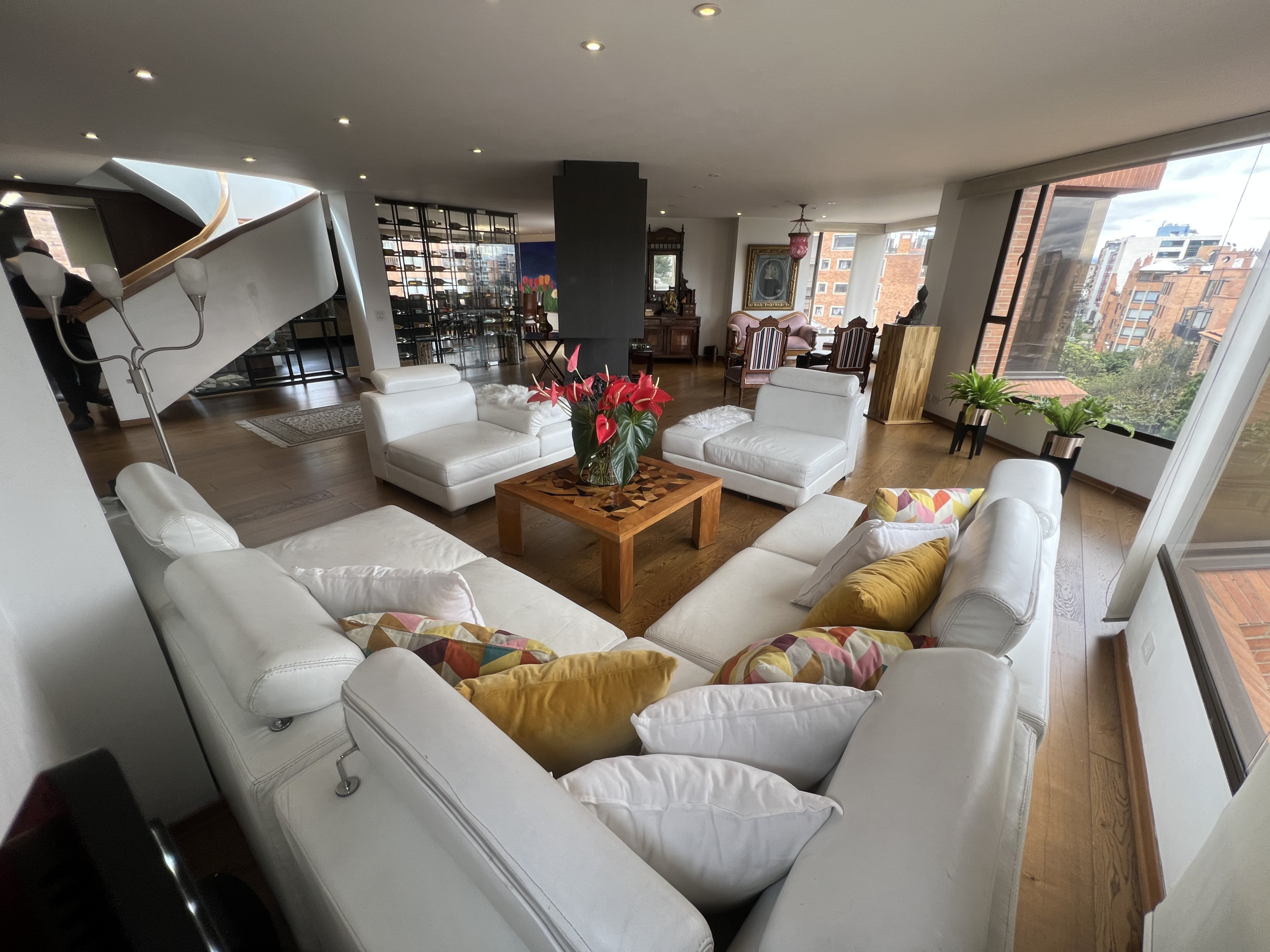 AD51D350-3AAA-4629-9D26-25DBFB00FA88