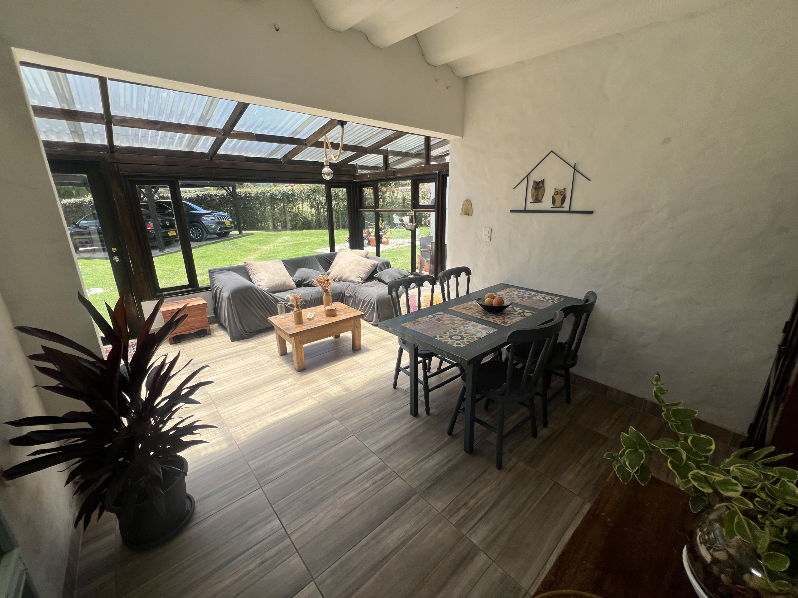 B984E676-CDF5-42C4-8E5C-3EBD57FCA5AF