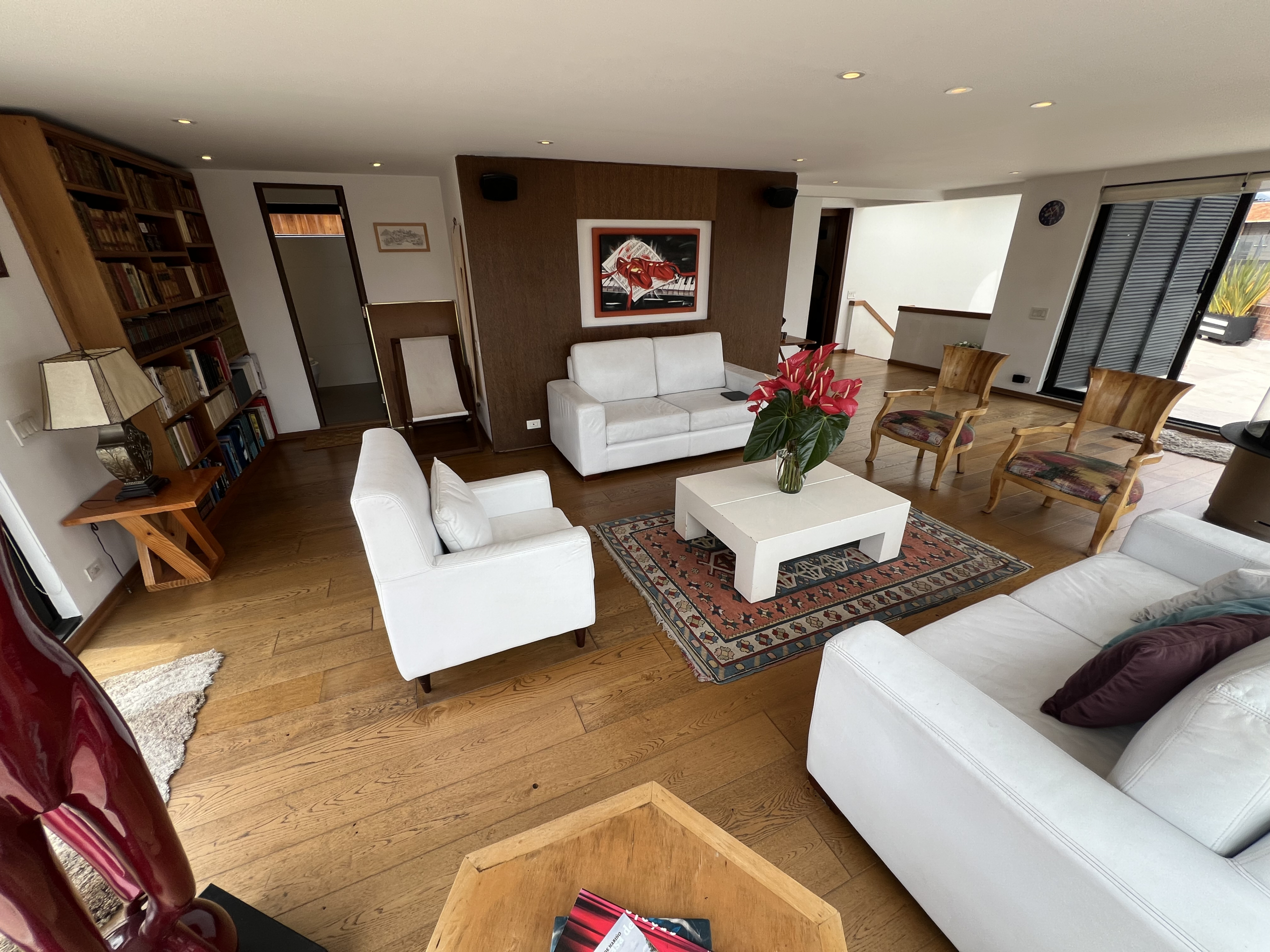 C706BEBD-FE5B-48F8-8C1F-D5C4CD73A0EC