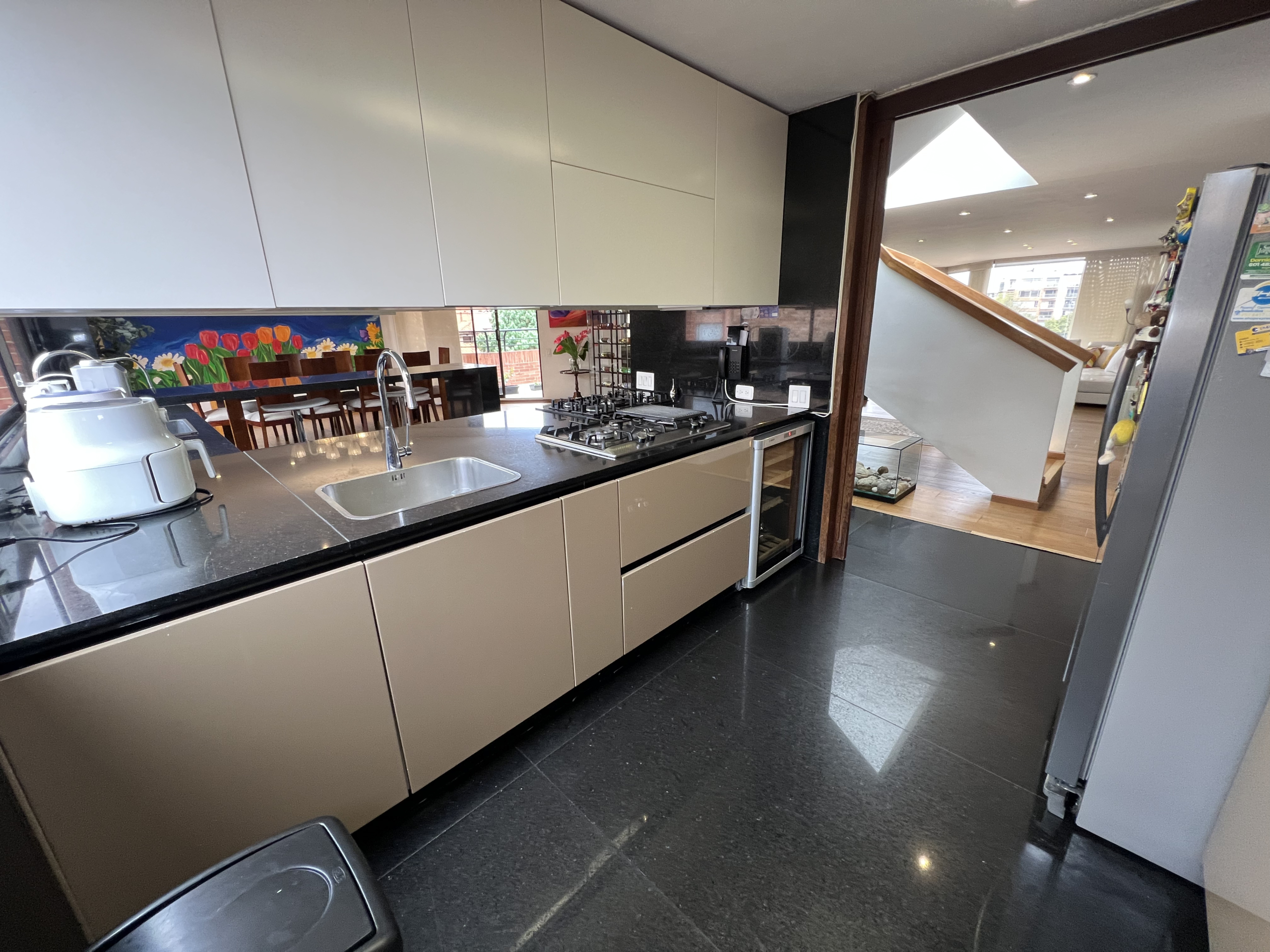 DA0377B8-0C1E-4D5A-8DFB-09A8FB716E50