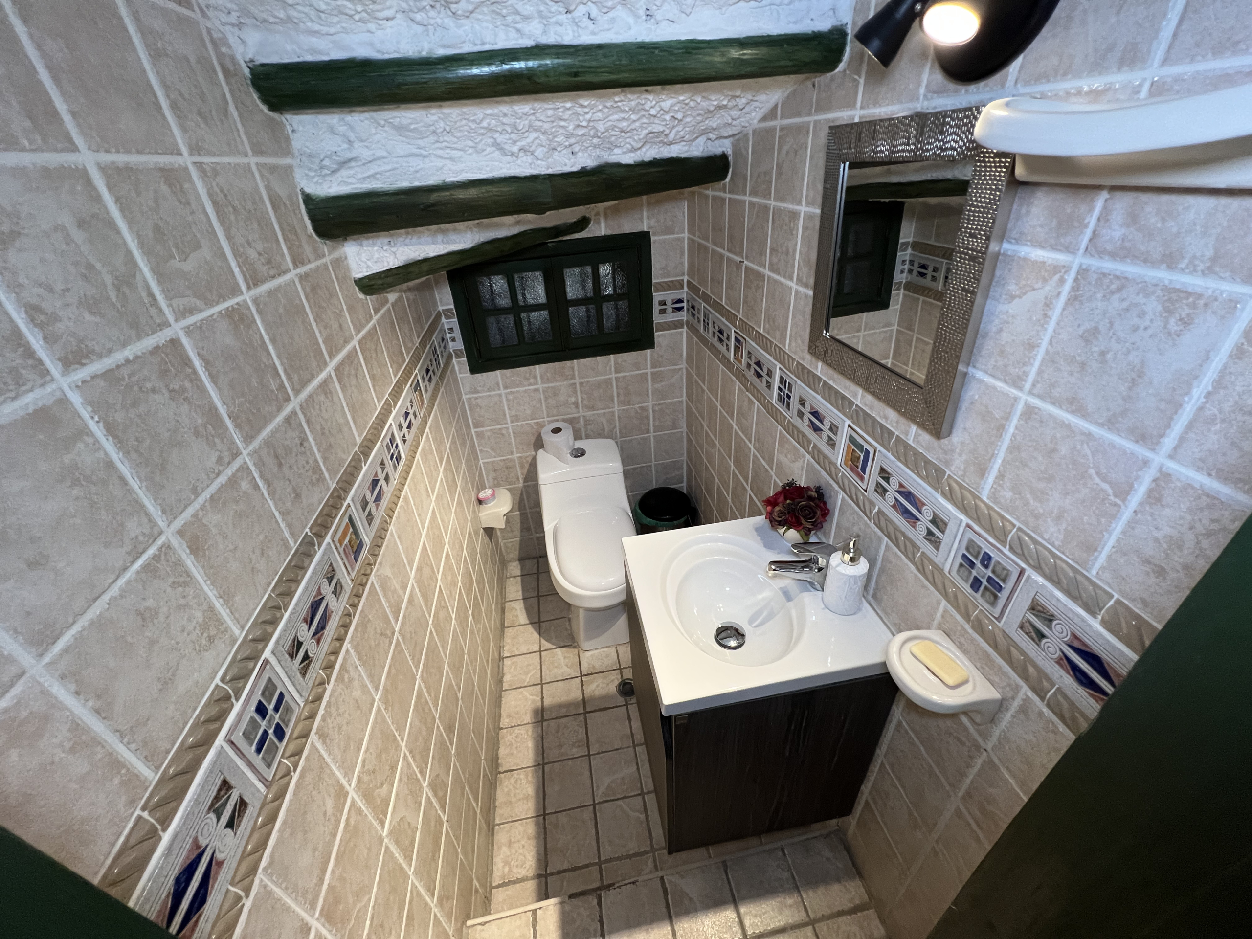 E4388BF2-469A-4221-A6B9-4D1A7CADFDBB